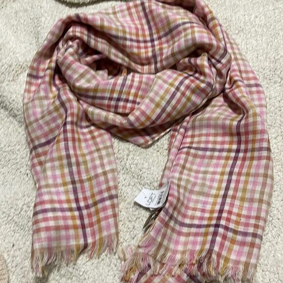 NWT- LOFT. Plaid Scarf - Picture 6 of 6